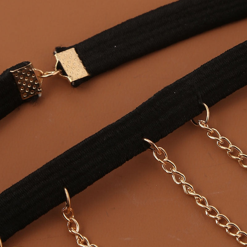 Minimalistic ankle chains