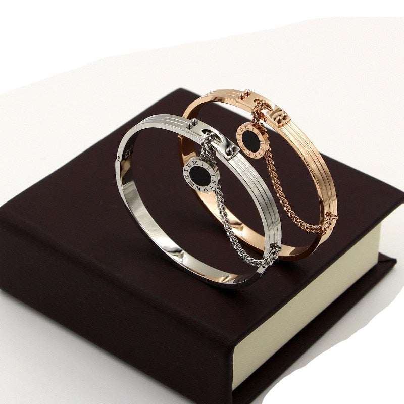 Minimalistic bracelet