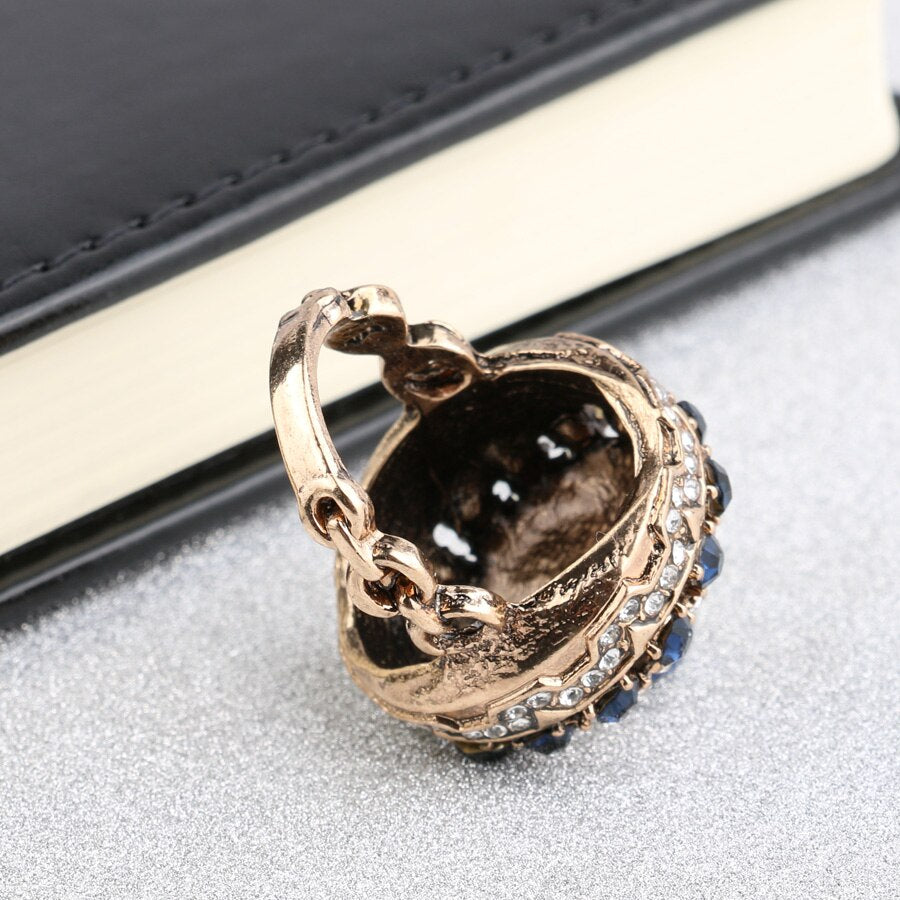 Vintage-style ring