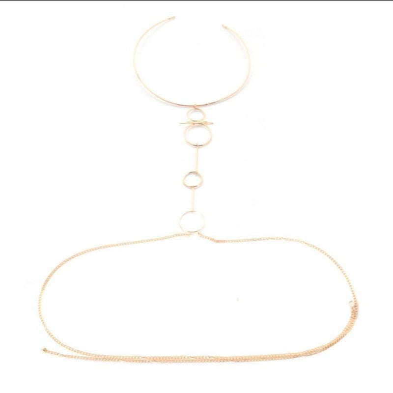 Chest chain with a geometric motif