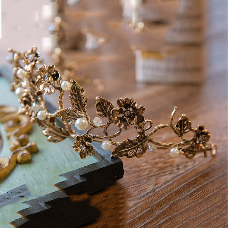 Vintage-style hairband