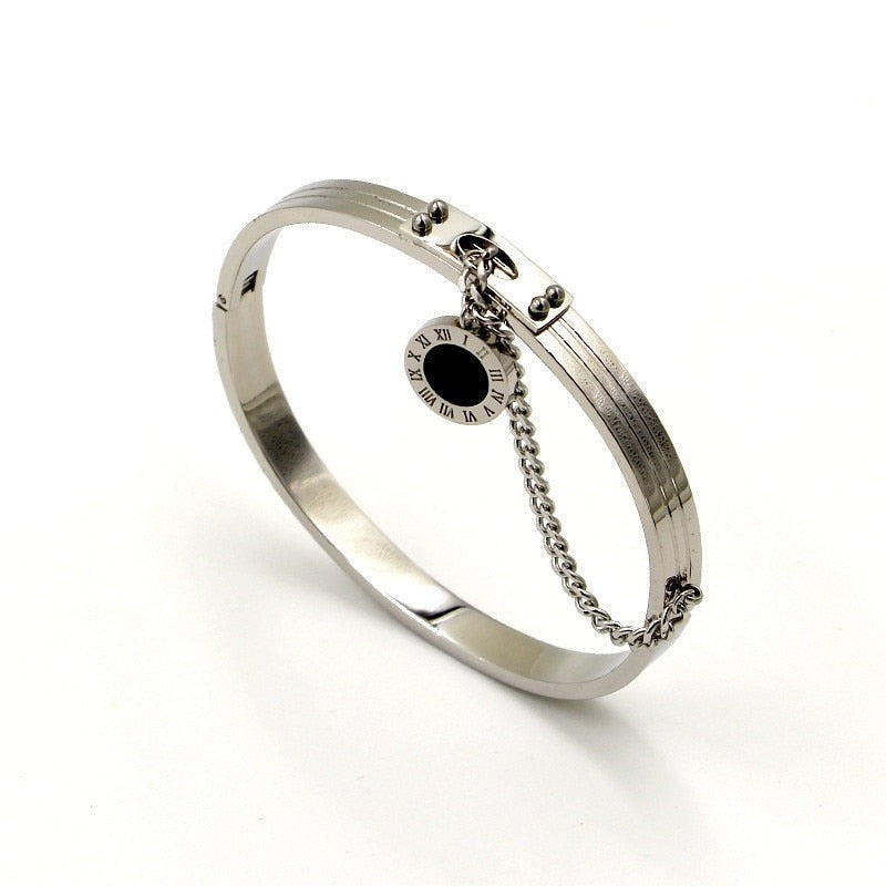 Minimalistic bracelet