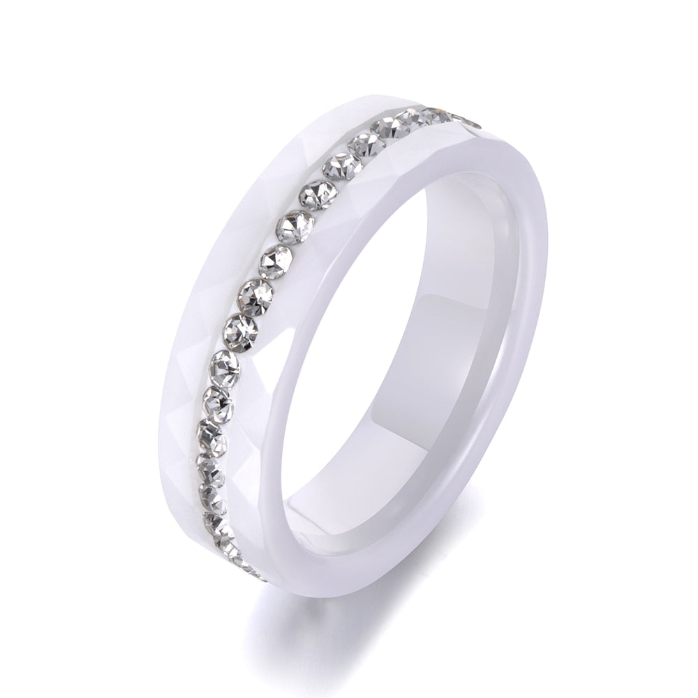 Ring with zircons