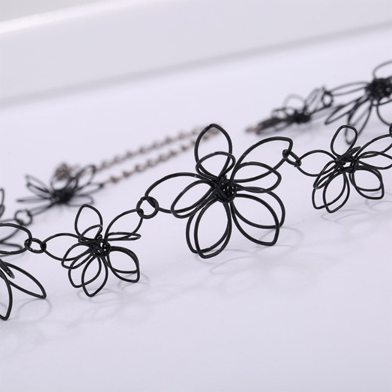 Choker necklace - flowers