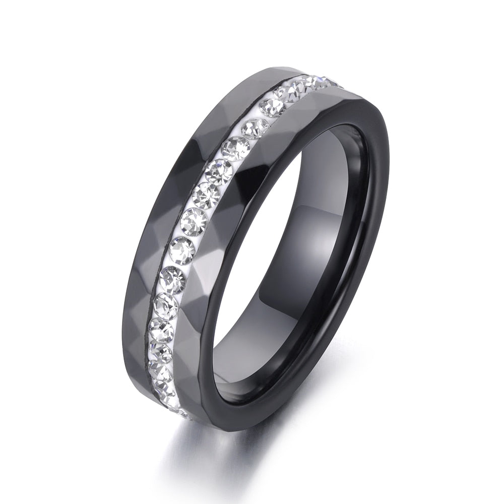 Ring with zircons