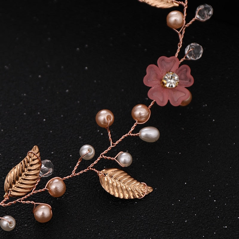 Hair band with flowers and beads