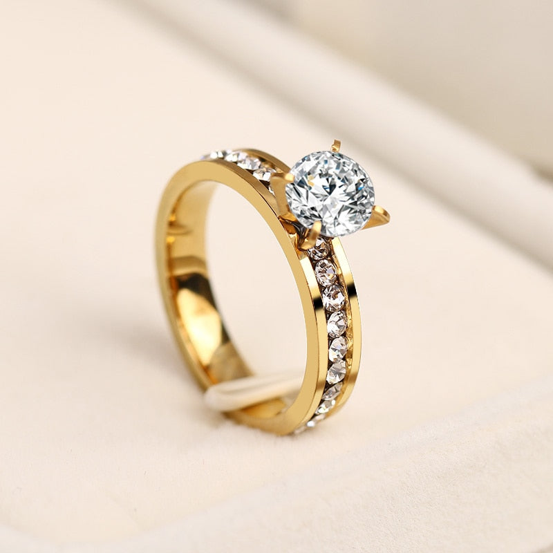 Cubic zirconia ring