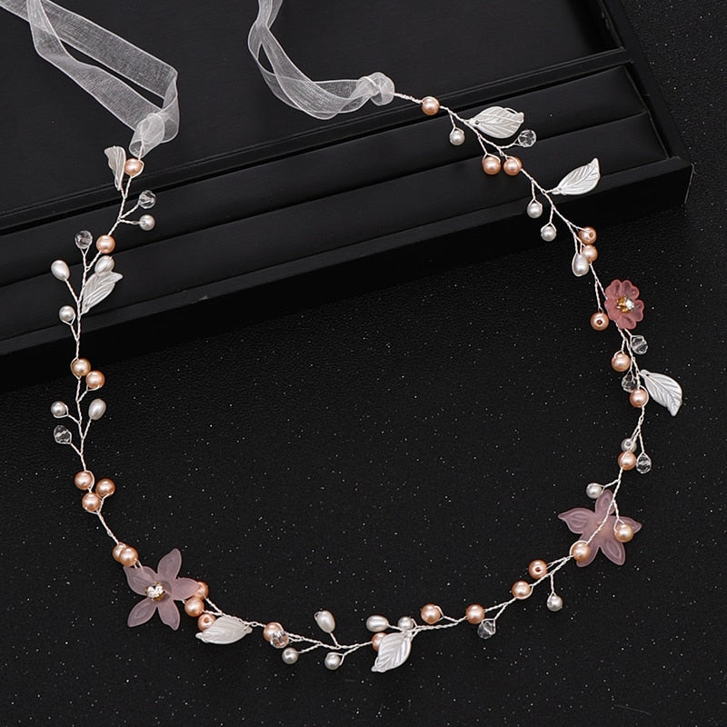 Hair band with flowers and beads