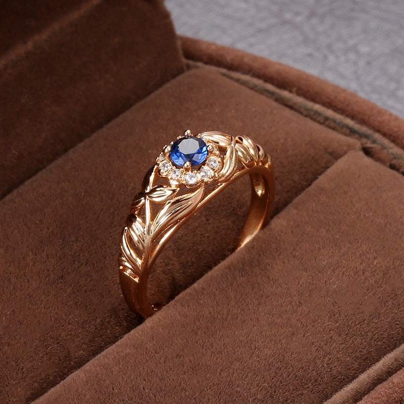 Ring with a loop