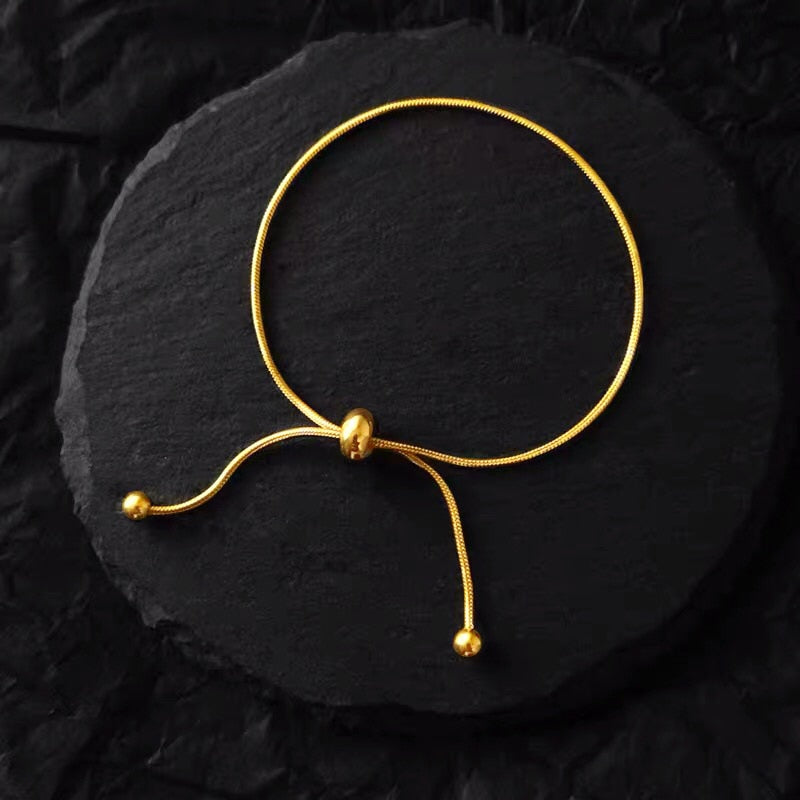 Minimalist bracelet