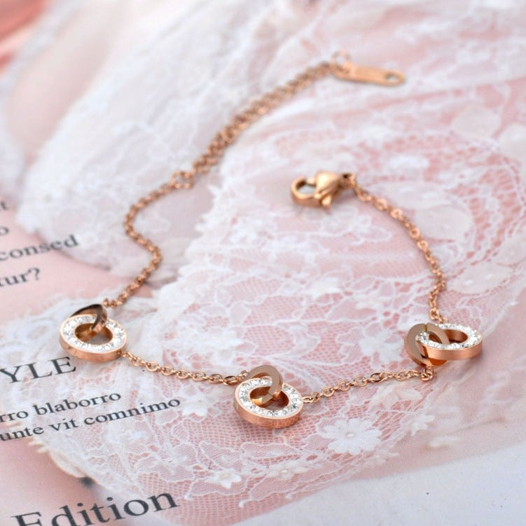 Bracelet with circles