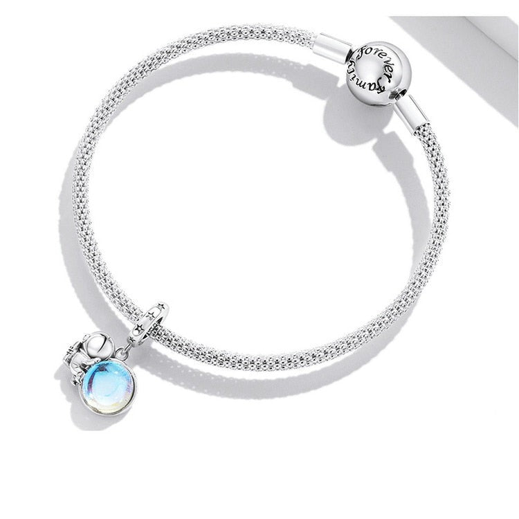 Modular pendant - Astronaut on a planet