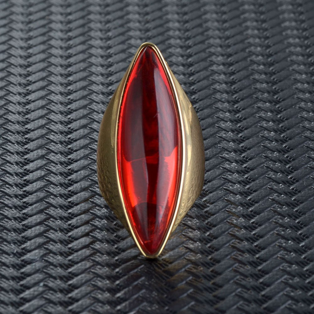 Ring with a longitudinal eyelet