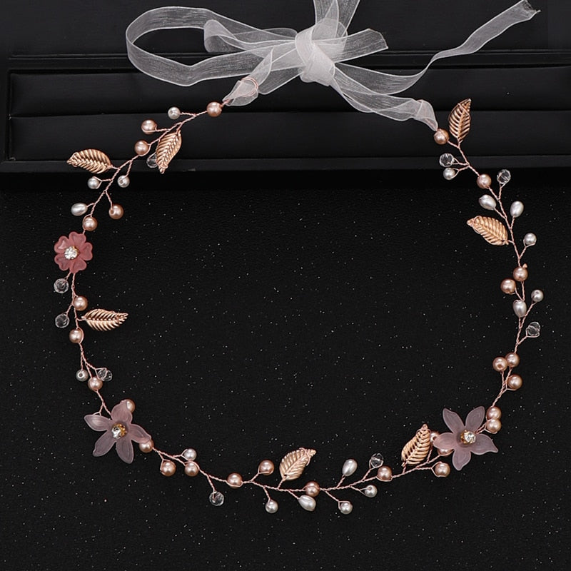 Hair band with flowers and beads