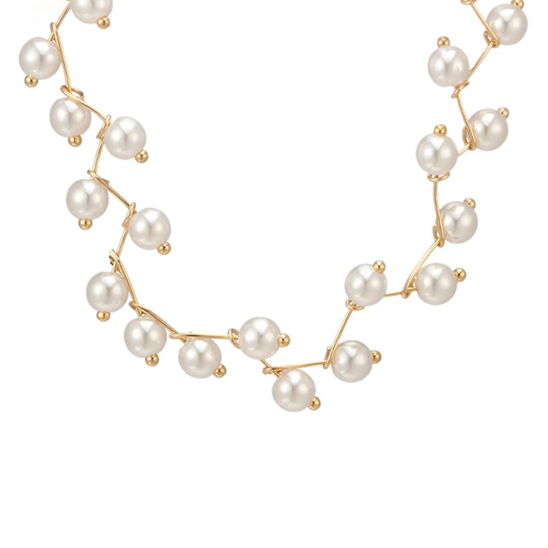 Pearl choker necklace