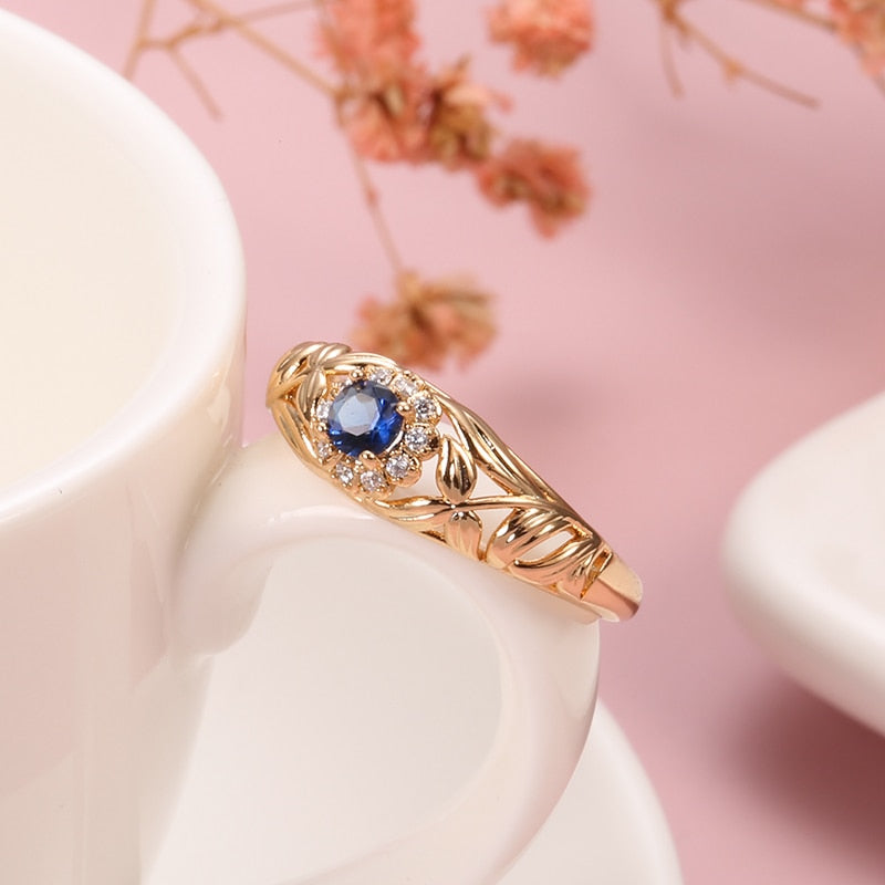 Ring with a loop
