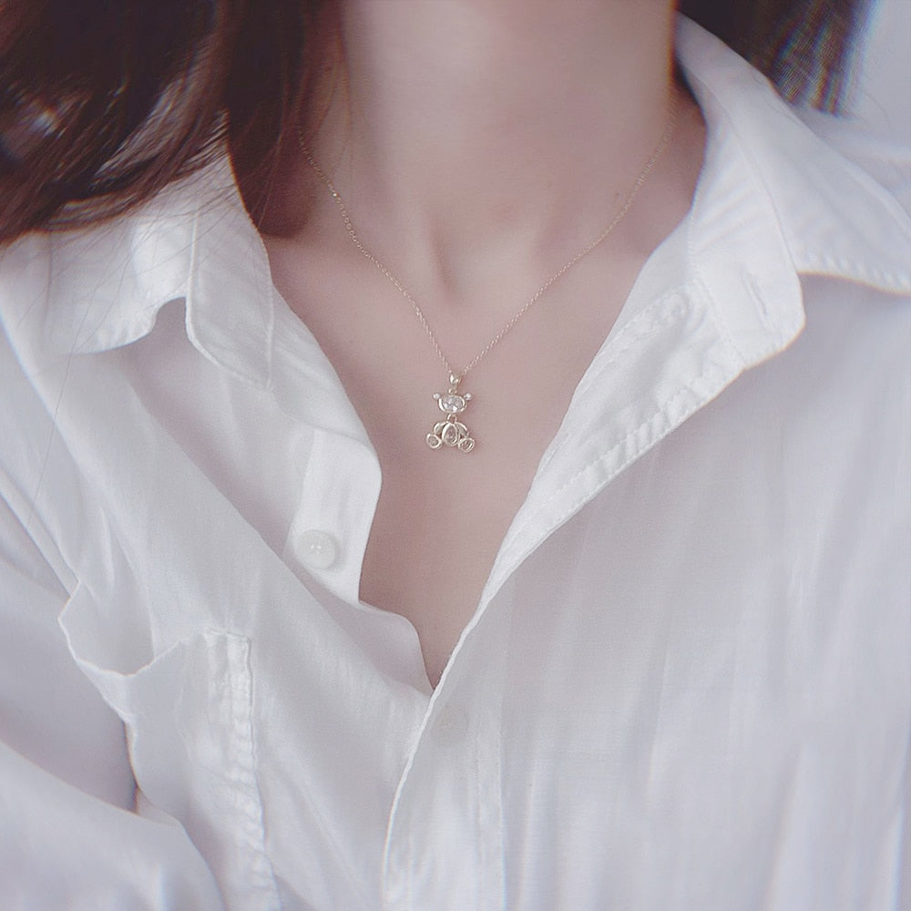 Necklace with a teddy bear pendant