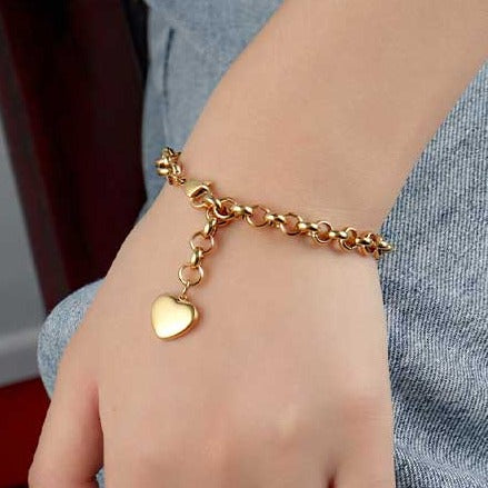 Bracelet with a heart