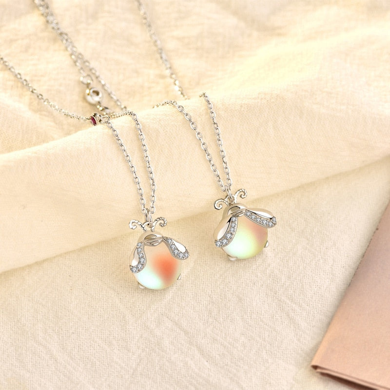 Necklace with a pendant - firefly