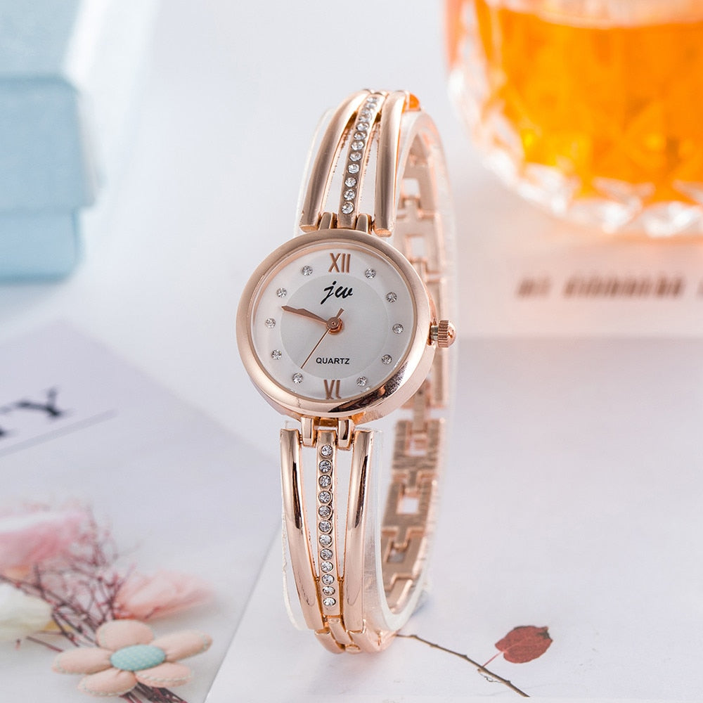 Ladies watch with zircons