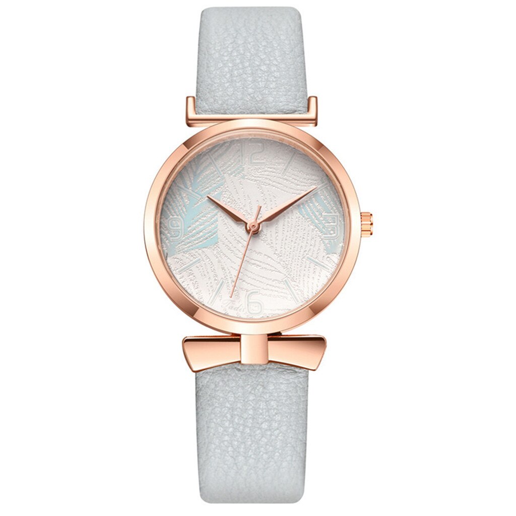 Minimalistic ladies watch with leaf motif