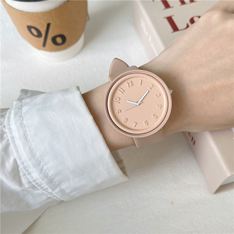 Minimalistic round ladies watch