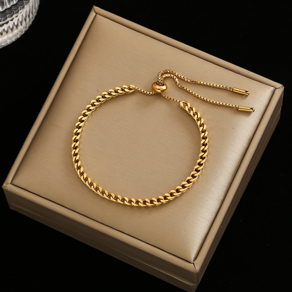 Minimalist bracelet