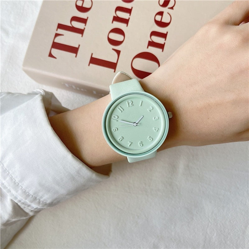 Minimalistic round ladies watch