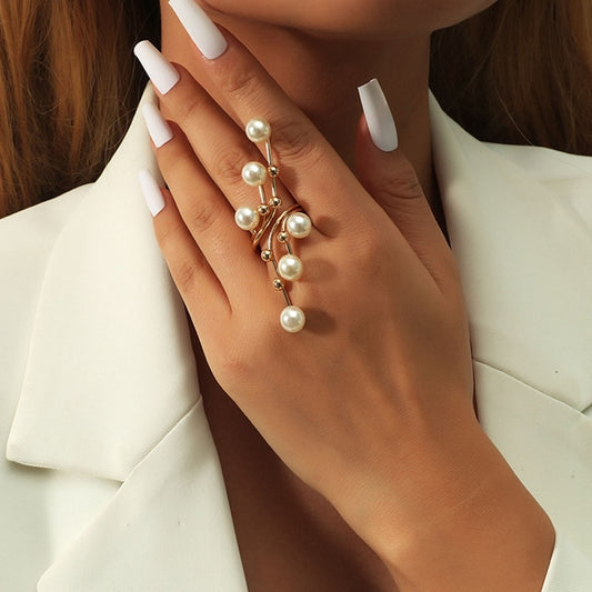 Large pearl ring