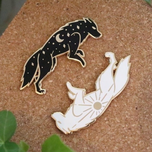 Set of wolf pins