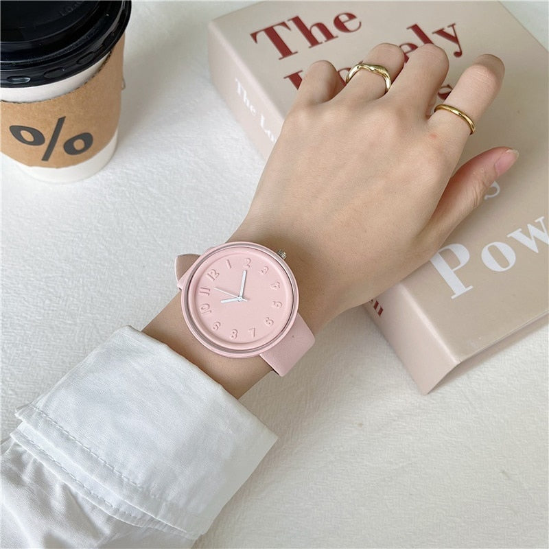 Minimalistic round ladies watch