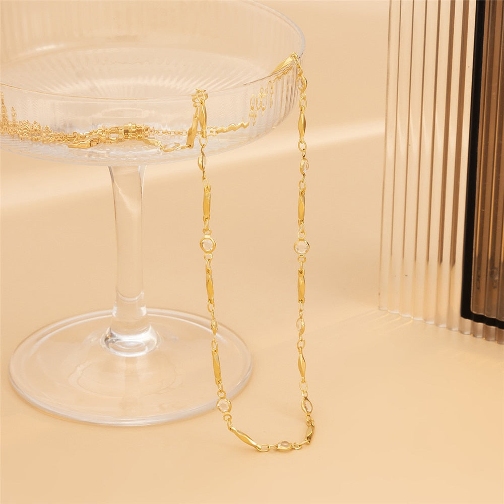 Minimalistic waist chain