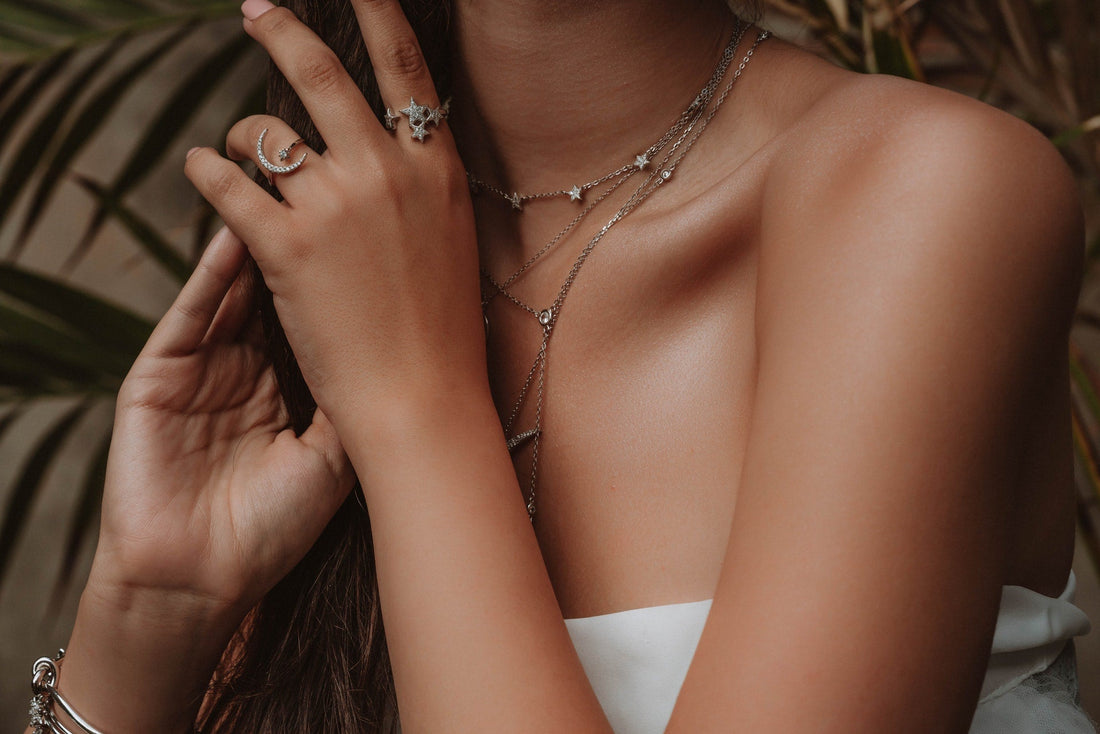 Fashionable jewelry for summer 2023 - what to choose for a summer outfit?