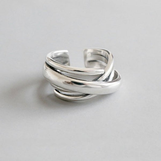 Classic braided ring