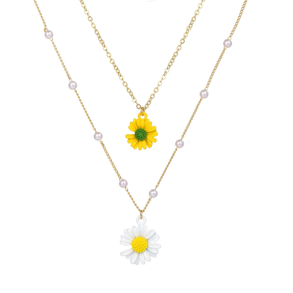 Necklace - daisies