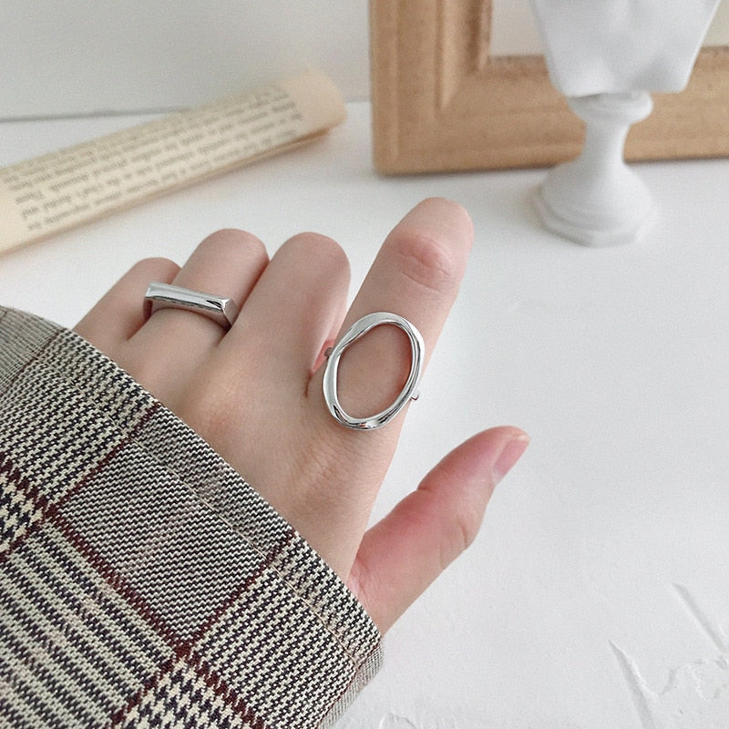 Round geometric ring