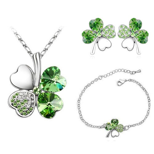 A set of jewelry with a four-leaf clover