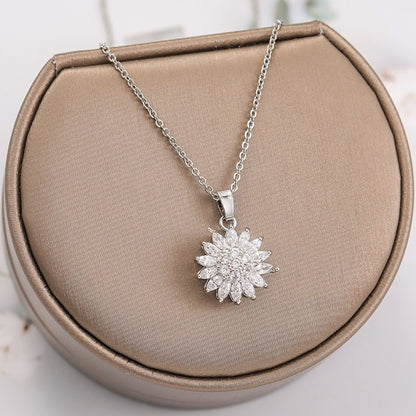 Necklace with a pendant in the shape of the sun