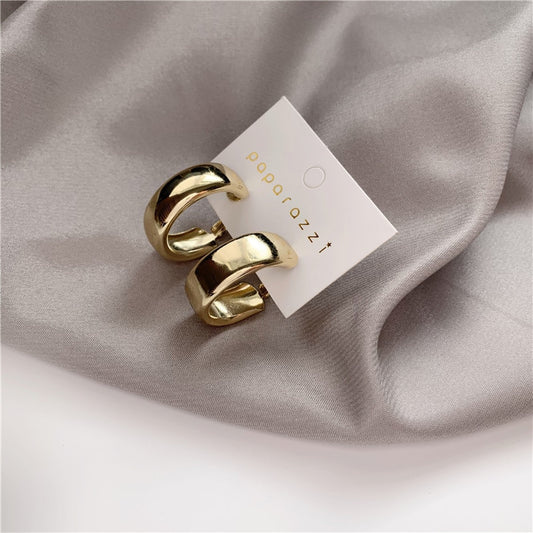 Circle earrings