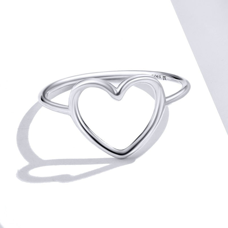 Minimalistic ring - heart