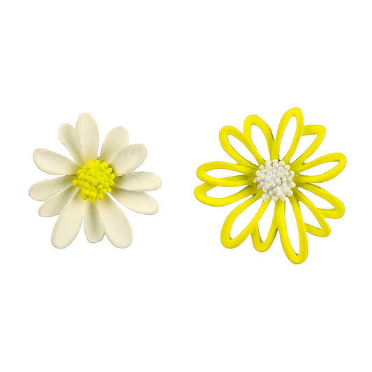 Asymmetrical earrings - flowers