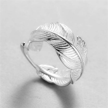 Ring with a leaf motif