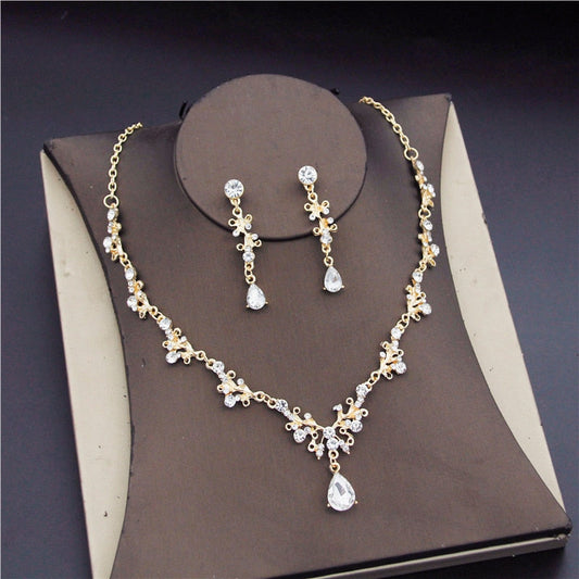 Jewelry set with zirconia
