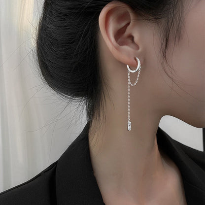 Silver earrings with a chain