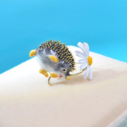 Pin - hedgehog with a flower