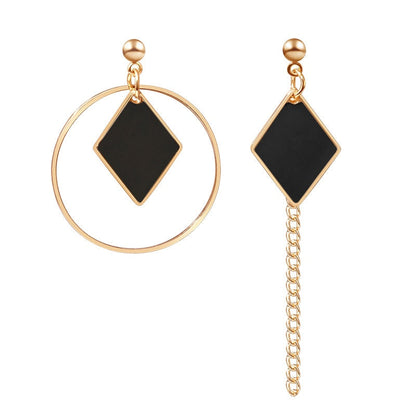 Hanging geometric earrings