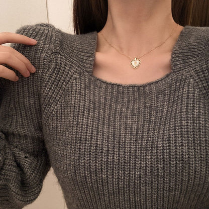 Necklace with a heart-shaped pendant