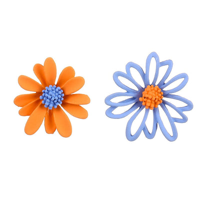 Asymmetrical earrings - flowers