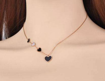 Necklace with hearts