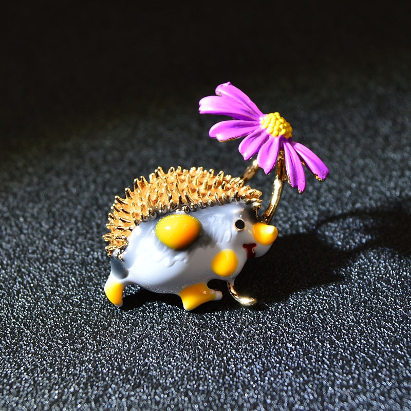 Pin - hedgehog with a flower